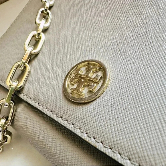 Tory Burch Robinson Leather Chain Wallet Crossbody/Clutch - Picture 6 of 14